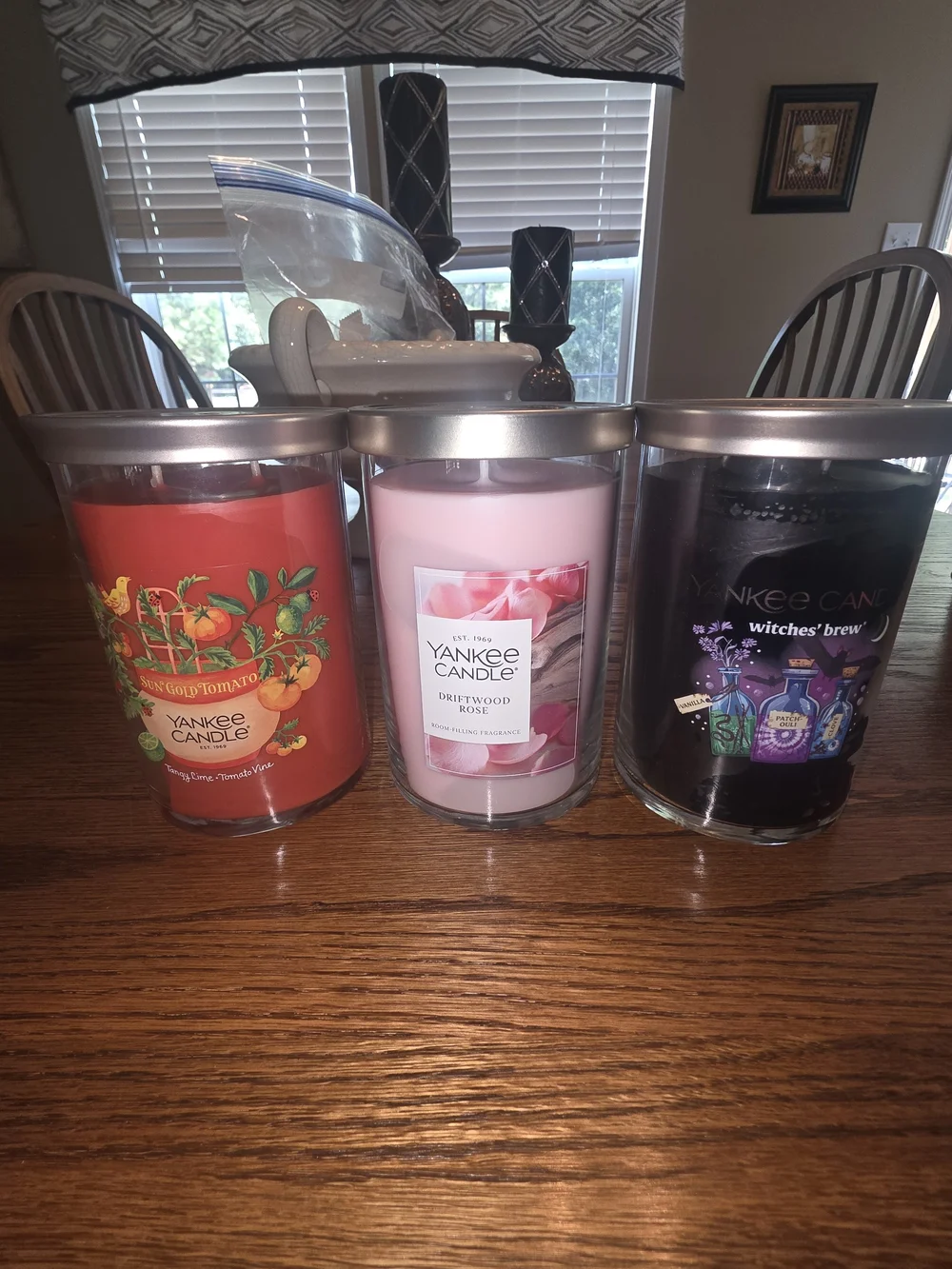 Yankee Candle Trio Jar Set in Red, Pink, Black